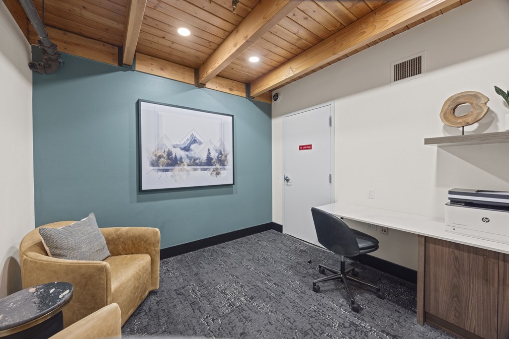 Business Center at The Lakes Apartments in Bellevue, WA 98007